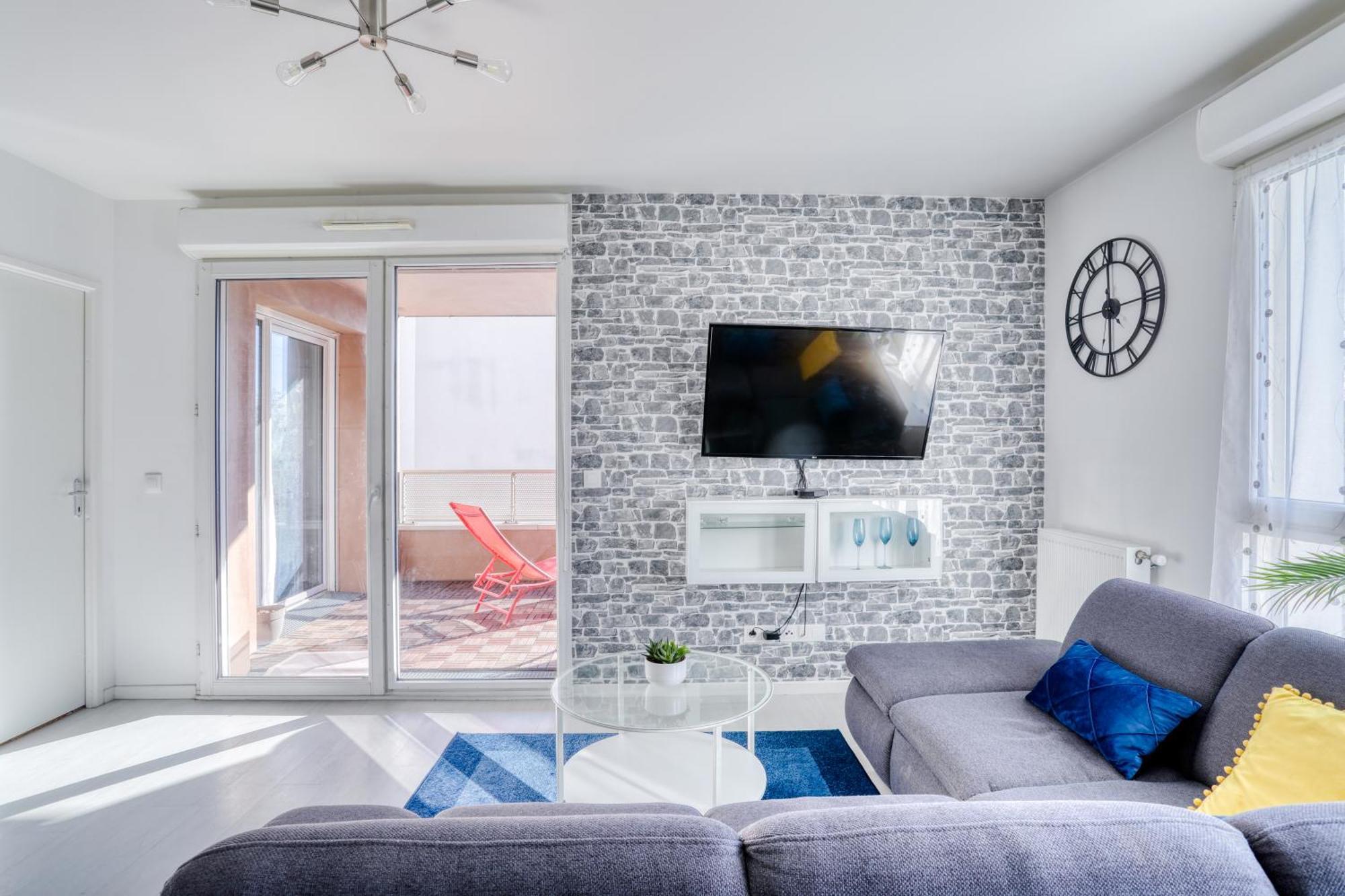 "Le Serenity ", Appartement Spacieux ,Balcon, Parking Prive Gratuit, Netflix, Proche Cdg Et Stade De France Stains Ngoại thất bức ảnh